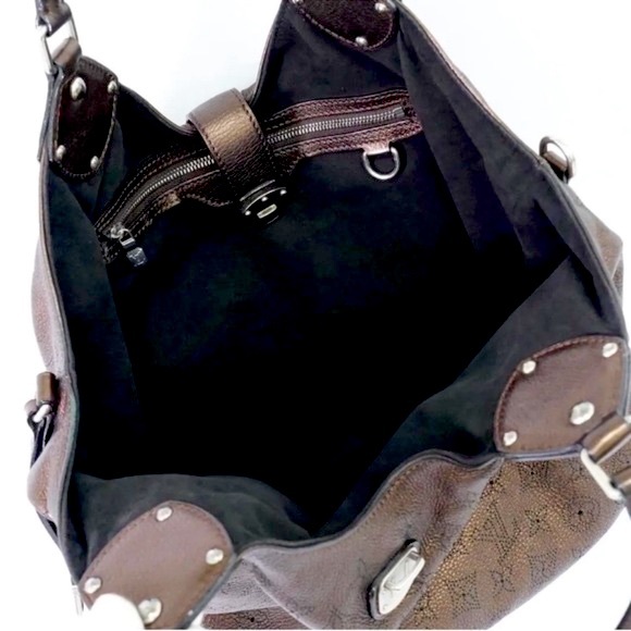 FLASH SALE🔥🔥EXCELLENT CONDITION💗 LOUIS VUITTON XL BRONZE MAHINA BAG💗💗💗 - Picture 8 of 12